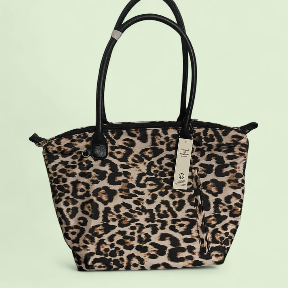 Leopard Print Tote Bag with bag charm holder Brand New